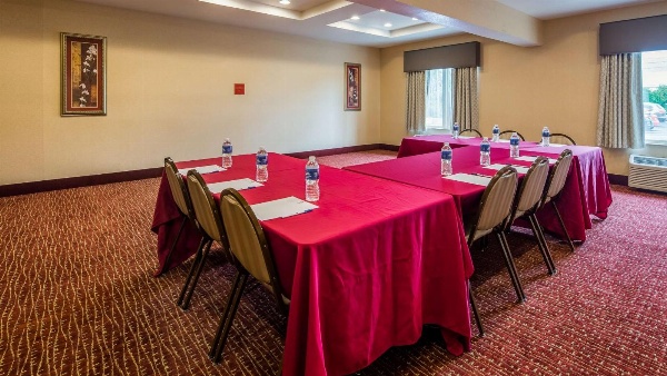 Best Western Providence-Seekonk Inn image 5